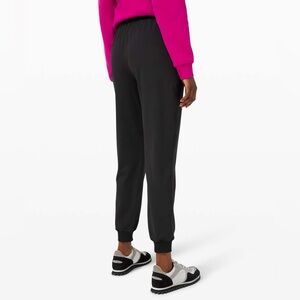 Lululemon Keep Moving Jogger size 2